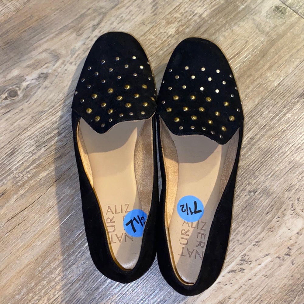 Super cute flats